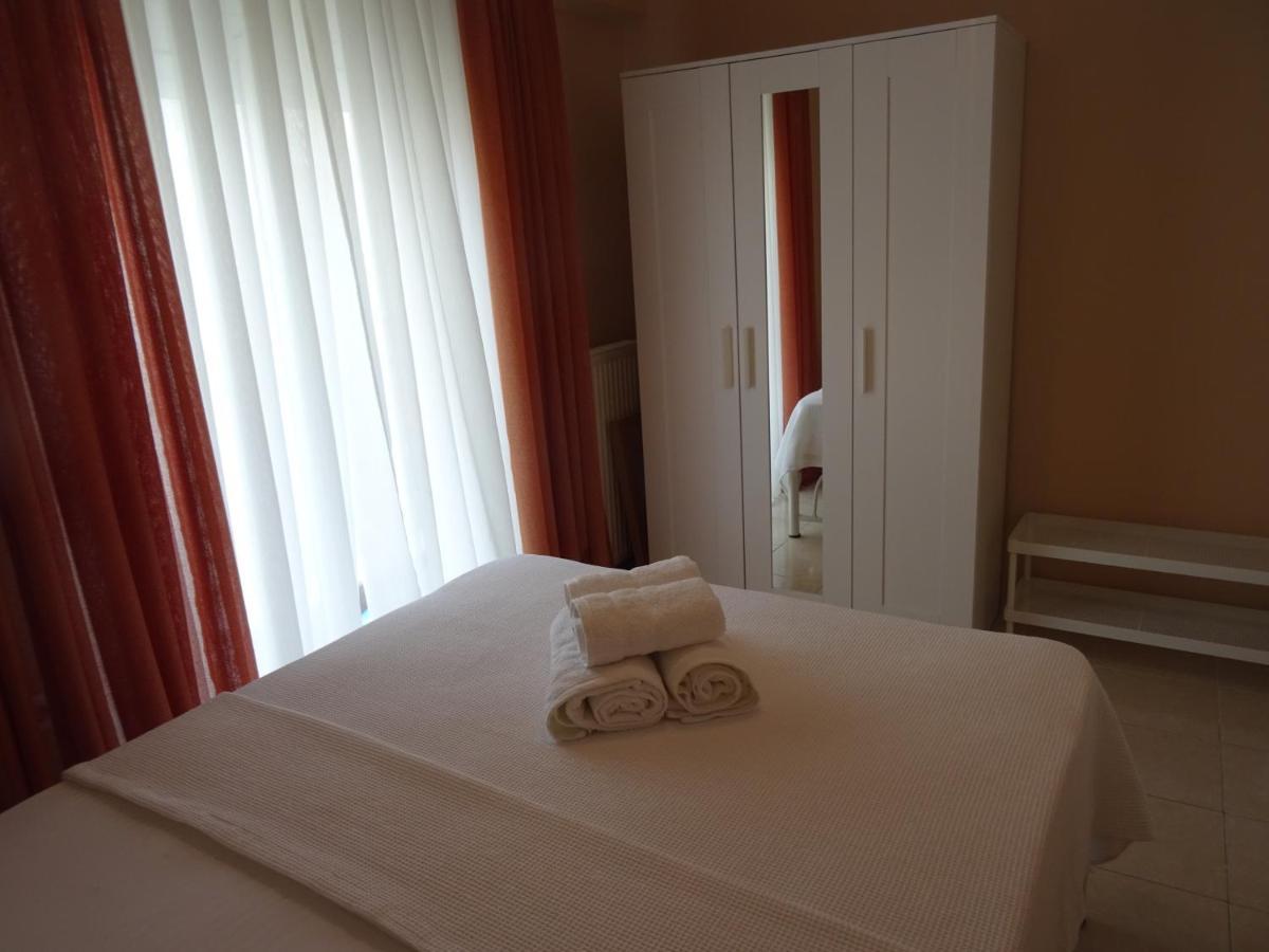 Joy'S Central Apartment Thessaloniki Exterior photo
